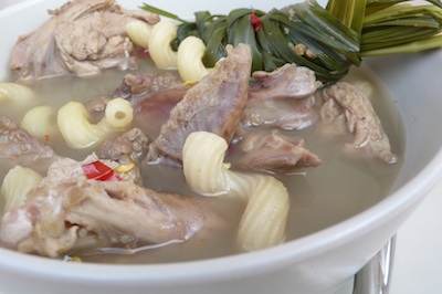 How to make Guinea Fowl Peppersoup – Top Nigerian Food Blog
